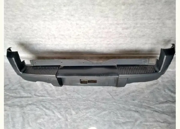 Parachoque traseiro chevrolet montana 2004 2005 2006 2007 2008 2009 2010