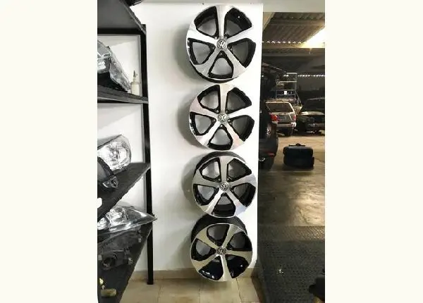 Jogo de roda Golf Gti aro 17