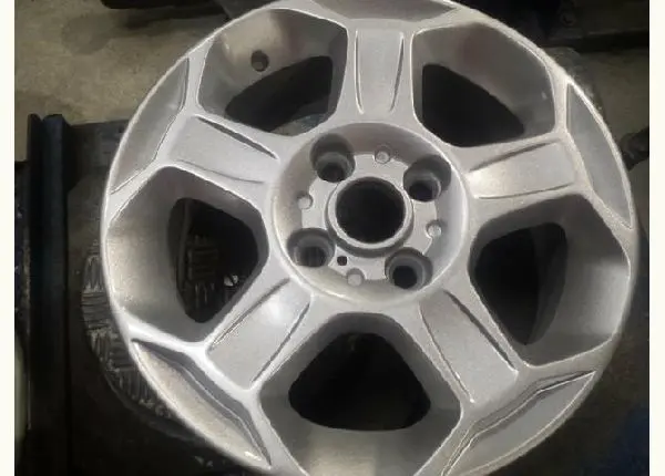 Roda aro 15 Ford EcoSport Prata original 4X108 avulsa
