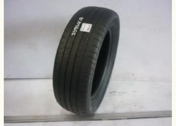 Pneu Aro 18 - 235 60 18 Aplus A919