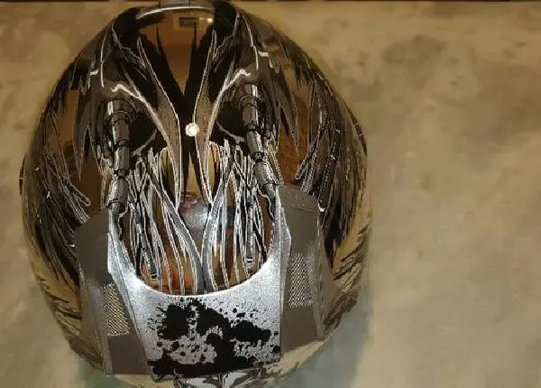 Capacete HJC semi novo