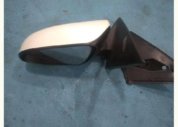 Retrovisor esquerdo Toyota Etios 2015