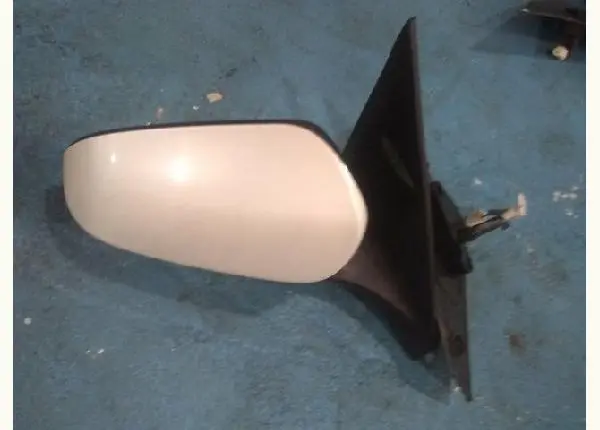 Retrovisor direito Toyota Etios 2015