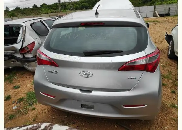 Sucata Hyundai HB20 1.0 2014