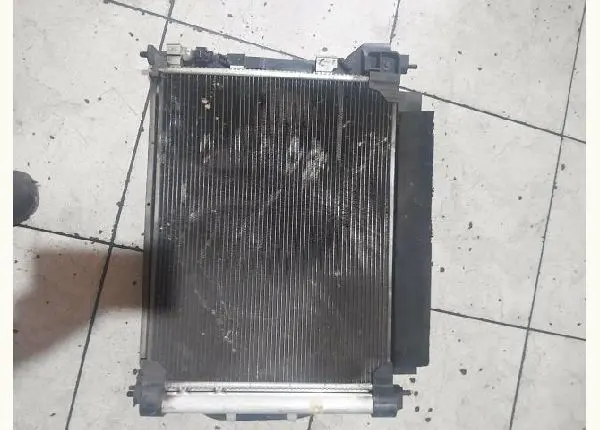 Kit radiador Nissan sentra 2014 a 2020
