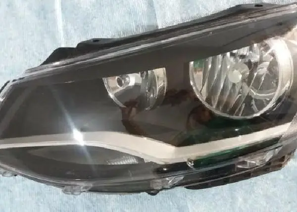 Farol Gol G6 lado esquerdo