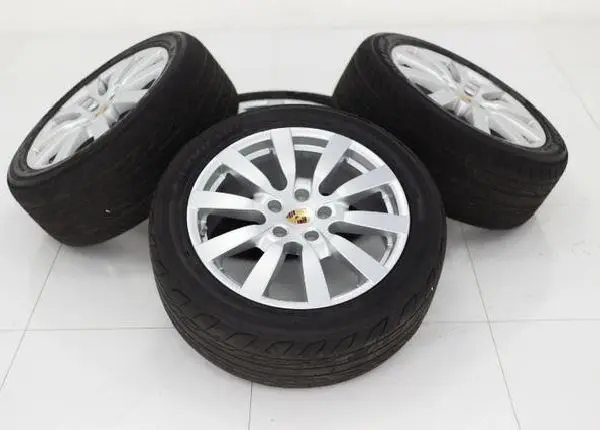 Jogo de rodas c/ pneus Michelin - Porsche Cayenne S aro 21 - 295 / 35 / 21