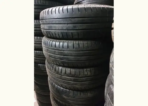 4 Pneus Michelin 185/65/15 Usado 75 % d borracha ( valparaiso)