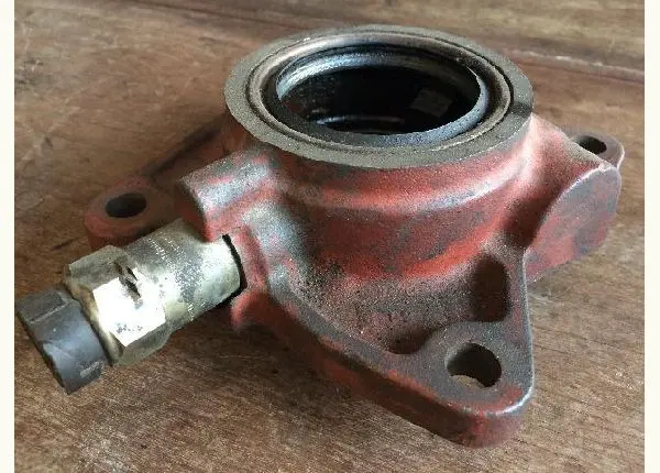 Suporte de Rolamento traseiro - Caixa de Marchas Eaton - Caminhões Ford/VW/GM