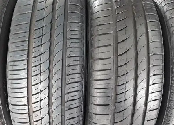 4 pneus Pirelli P1Cinturato, 205/55/16. SEMINOVOS.
