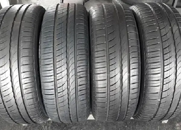 4 pneus Pirelli P1Cinturato, 205/55/16. SEMINOVOS.