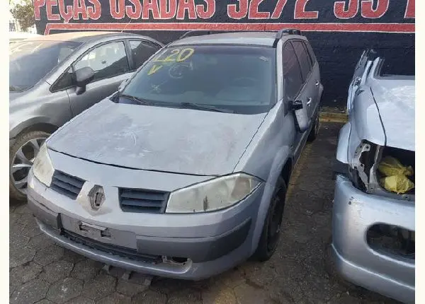 Megane gran tour - sucata - mecânica- lataria- acessórios.