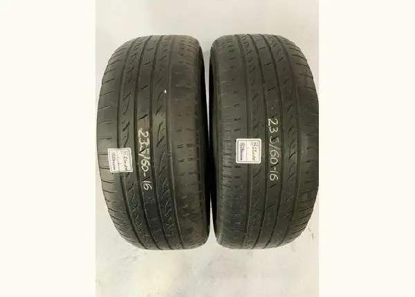 Pneu 235 60 16 Kumho Solus Kh25