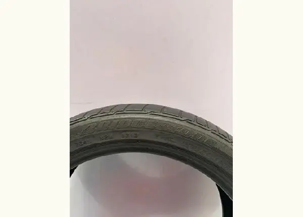 Pneu 205 45 17 Bridgestone Potenza Re050A Rft Run Flat
