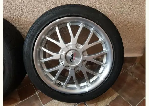 Jogo de rodas TSW Kyalami aro 17 novas com pneus Toyo