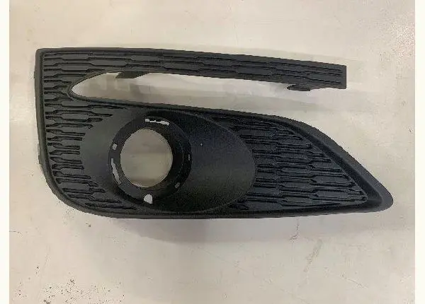 Grade Moldura Farol Milha Neblina Le Cruze Sedam Gm 23378633