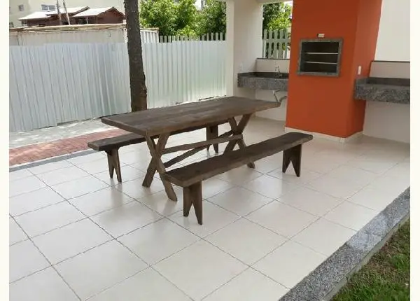 Mesa com bancos para churrasco Madeira rústico baixo preço