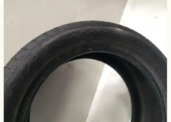 Pneu 225 50 17 Dunlop SP Sport 01