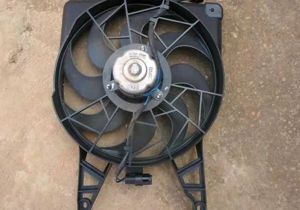 Motor ventoinha completo do radiador Picanto/ HB20/ Accent