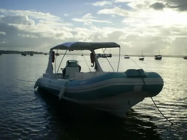 inflavel nautika semi regido 7m20 18 passageiros motor yamaha 150 hp