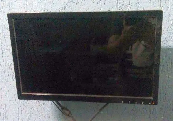482 - Monitor Kemex e AOC de 15 usados