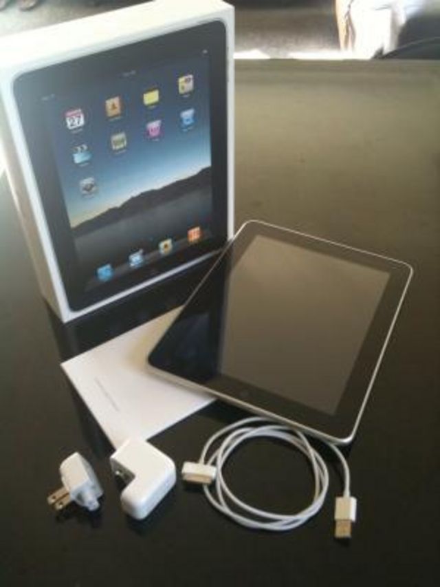 Apple iPad 3G 32GB Wi-Fi + 1 ano de garantia