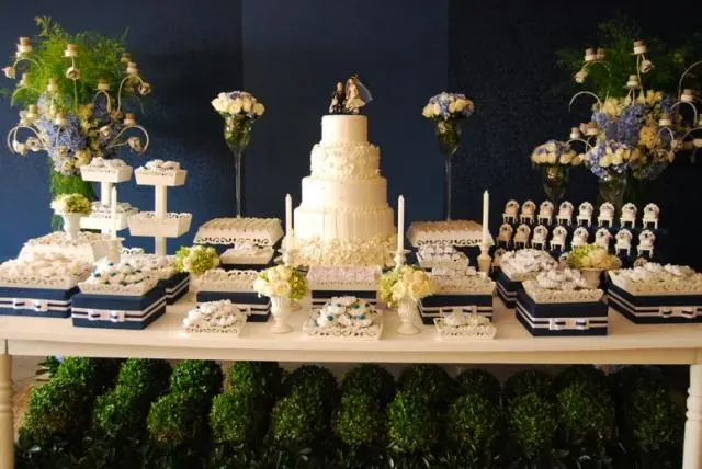Bombons finos, bem casados, docinhos caseiros, pães de mel, cup cakes, pirulitos personalizados