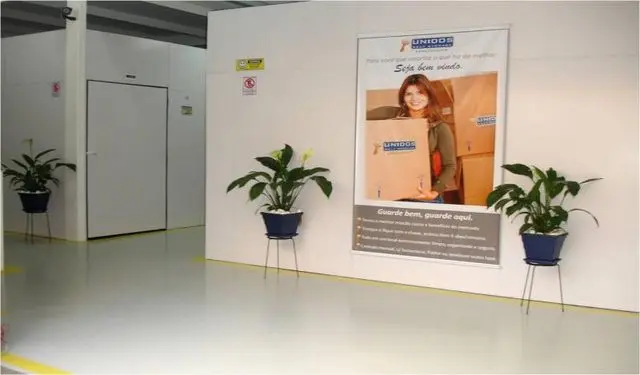 UNIDOS GUARDA MÓVEIS E GUARDA VOLUMES SELF STORAGE