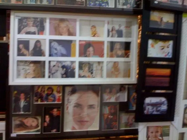 porta retratos de paredes prontos