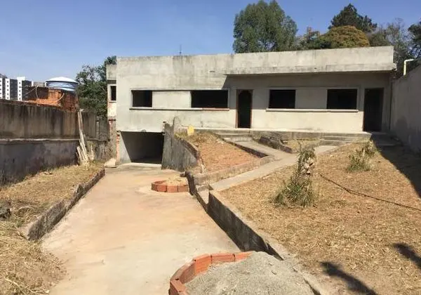 Oportunidade - Casa bairro Previdenciários +Apto Qto e sala
