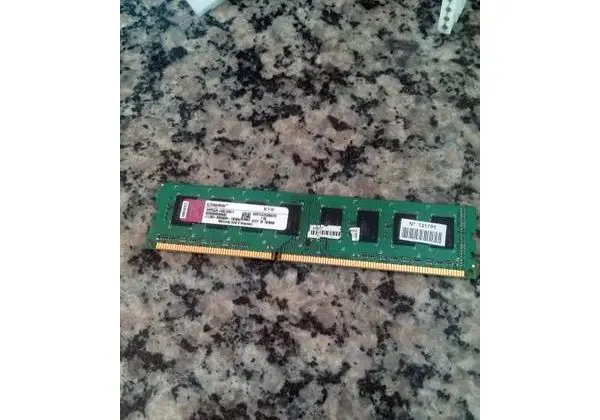 Memoria kingston ddr3 2GB