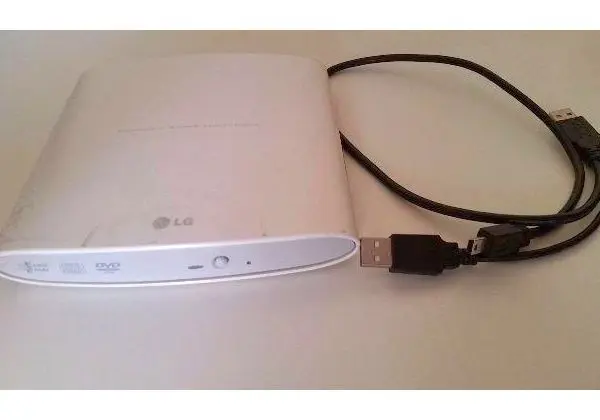 Leitor e Gravador de DVD/CD slim externo LG Super Multi DVD