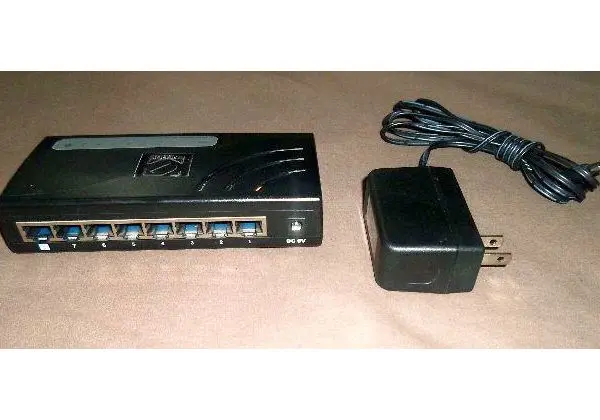 Roteador 8 Portas - Nway Switch Modelo Enh908-nwy