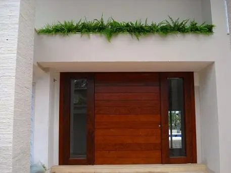 PORTAS LAQUEADAS DE ALTO PADRÃO