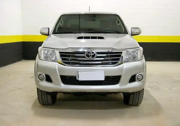 Hilux top srv 3.0 4x4 automática - 2015