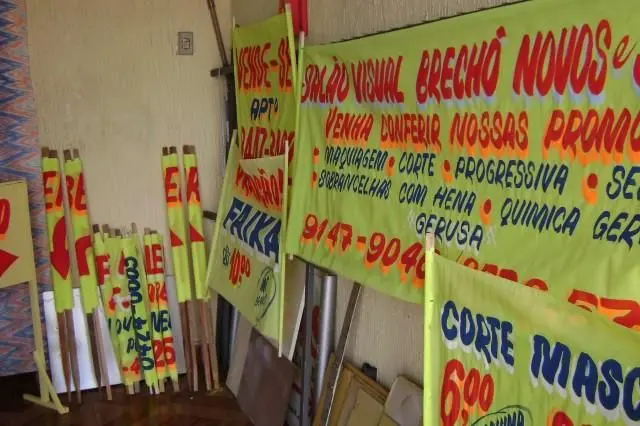 faixas / placas / letreiros