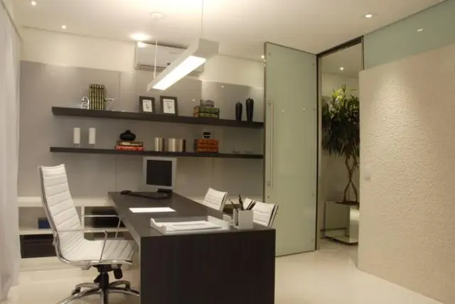 VENDO SALAS COMERCIAIS NA BARRA FUNDA 42 M2 E 84M2 1 OU 2 VAGAS PROXIMO AO METRO PRONTA