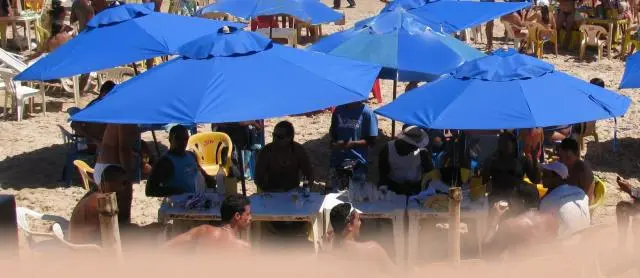 SOMBREROS DE PRAIA