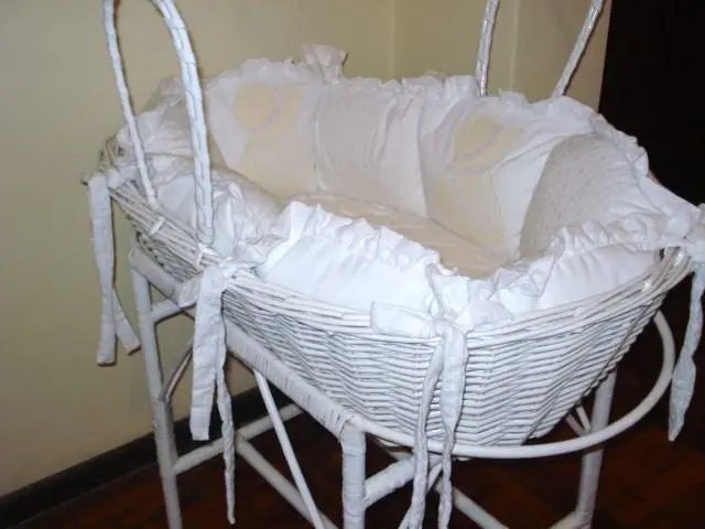 Moises de Vime decorado branco