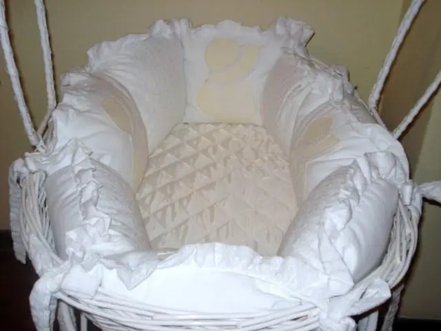 Moises de Vime decorado branco