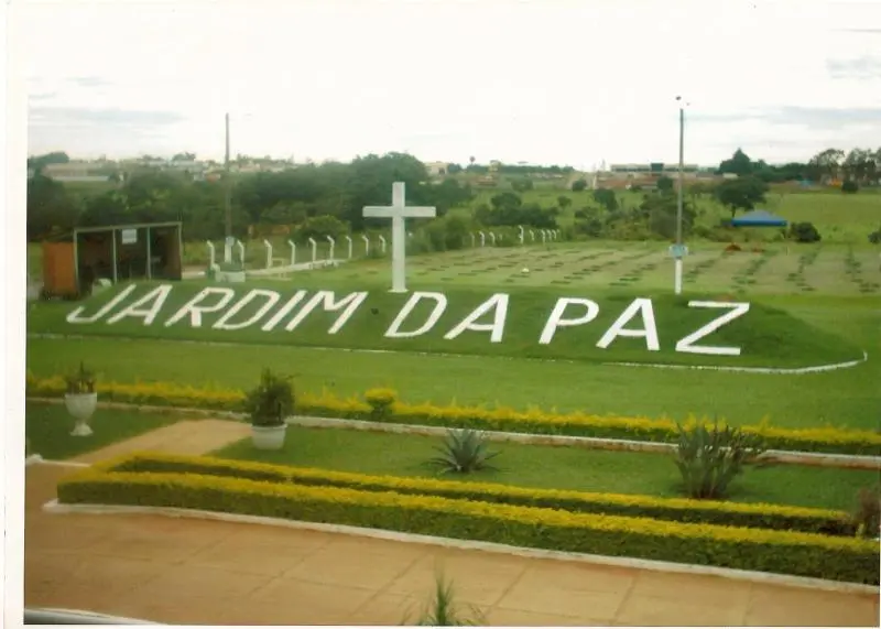 Naldirene vendedora credenciada do CEMITÉRIO JARDIM DA PAZ