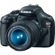 Câmera Canon T3 1100D c / 12 MP e Lente 18-135mm, em LImeira