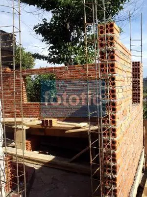 Curso de pedreiro. Construção e reforma em apostila ilustrada com fotos passo a passo
