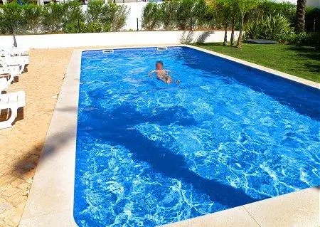 MAGNIFICO AP. COM 2 QUARTOS - PISCINA E JARDIM