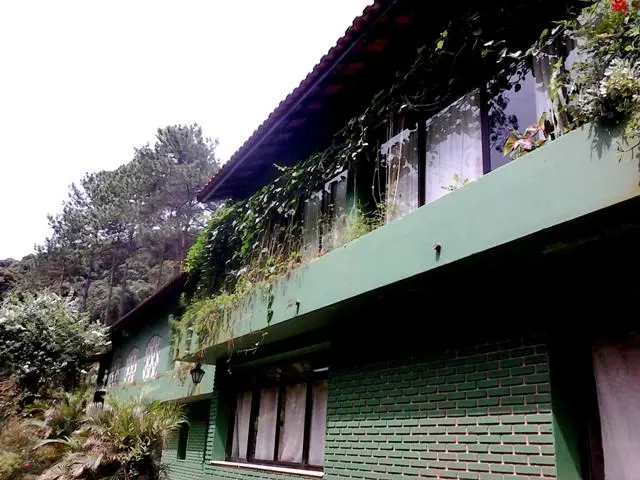 ALUGA-SE SITIO PARA TEMPORADA 08 DORMS SENDO 06 SUITES