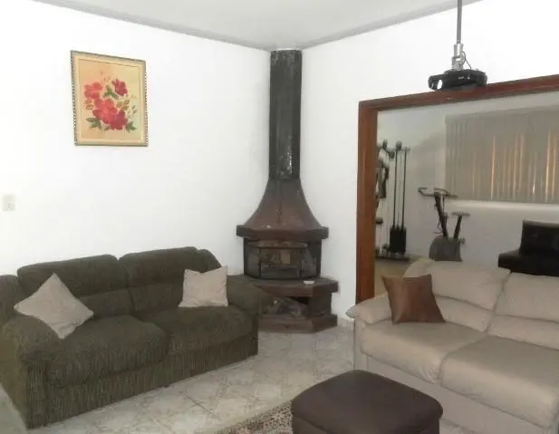 ALUGAR CHÁCARA FRENTE PARA O ASFALTO LUXO E CONFORTO
