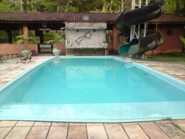 CHÁCARA EM JUQUITIBA COM TOBOÁGUA