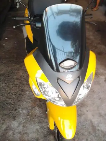 QUASE DE GRAÇA MOTO LASER ANO 2008 COM 10 KM RODADOS