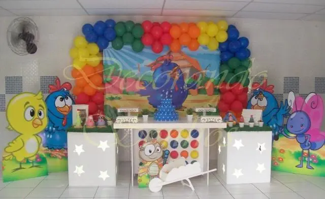 Decoração Clean Galinha Pintadinha