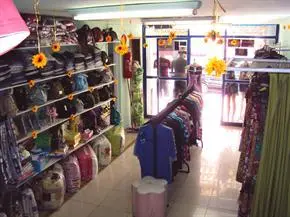 Vendo loja de roupas